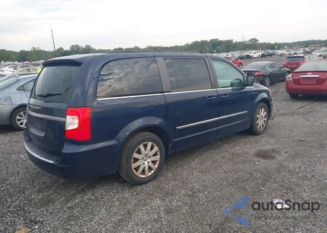 2014 Chrysler Town & Country Touring from USA, damaged, VIN 2C4RC1BG5ER218530
